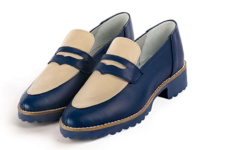 Navy blue and champagne beige women's casual loafers. Round toe. Flat rubber soles. Front view - Florence KOOIJMAN